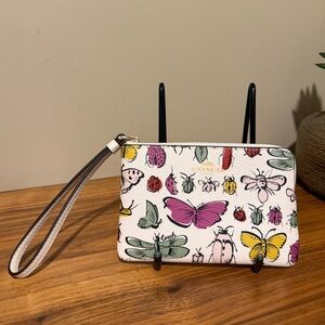 Coach Bug Wristlet CR815 Chalk